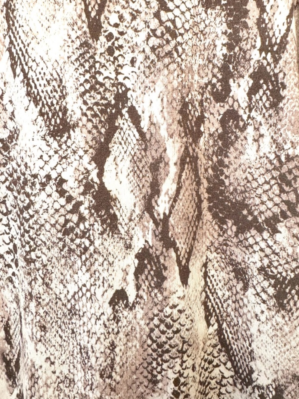 🆕💕L’AGENCE Ressi Snakeskin Print Top • Cream / Beige / Tan • LARGE • NWT - Picture 6 of 9